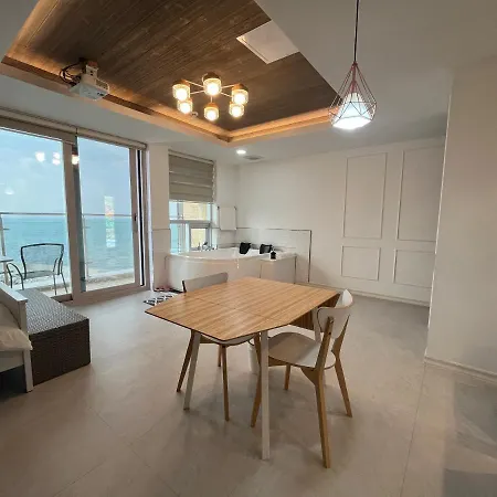 Somewhales Pension Namhae Exterior photo